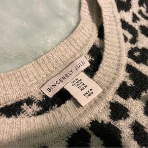 Leopard print sweater!